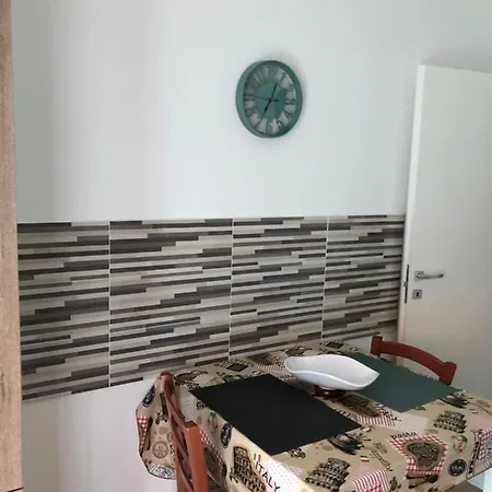 Mikeandmary House Apartman Crotone